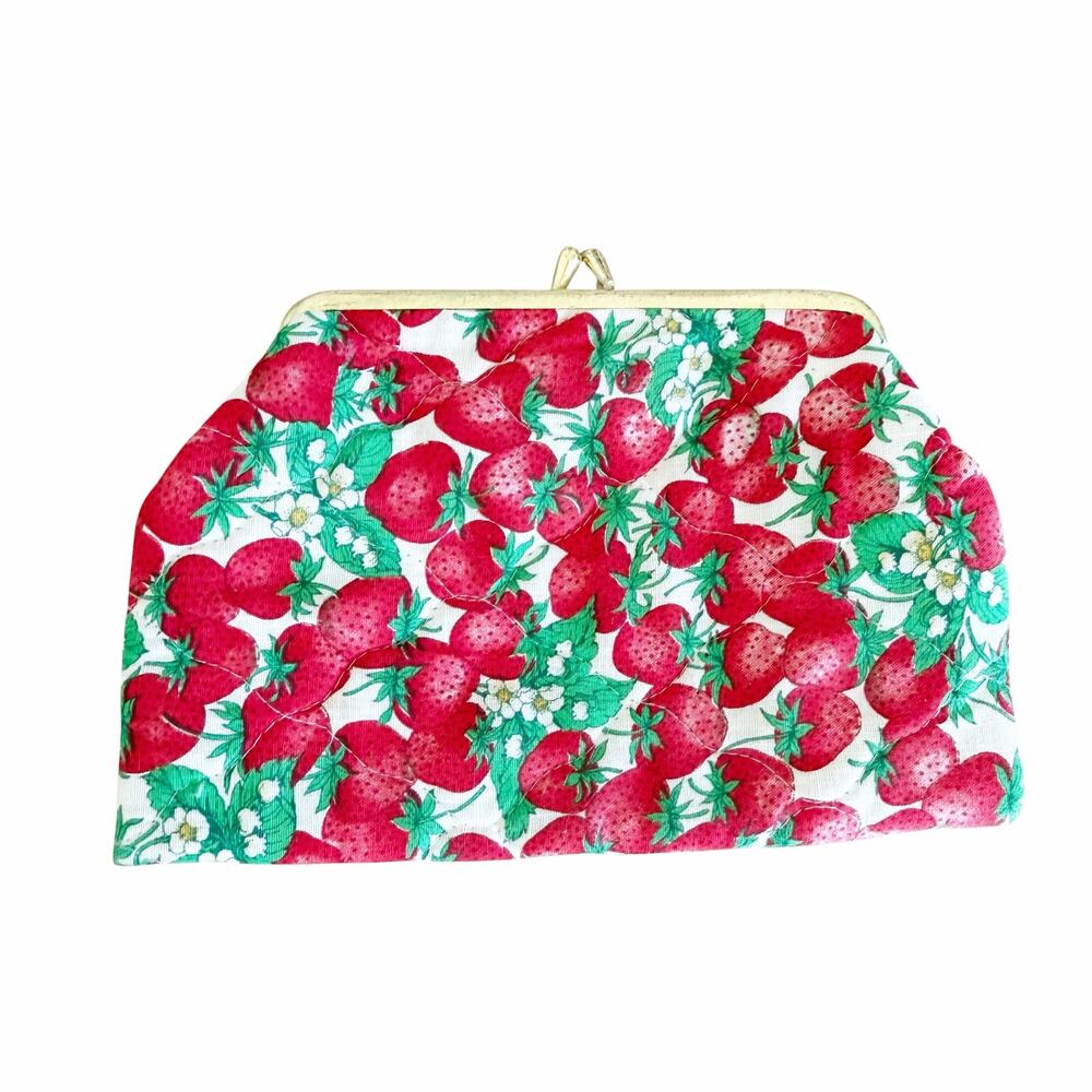 Vintage Strawberry Printed Kiss Lock Coin Pouch Clutch